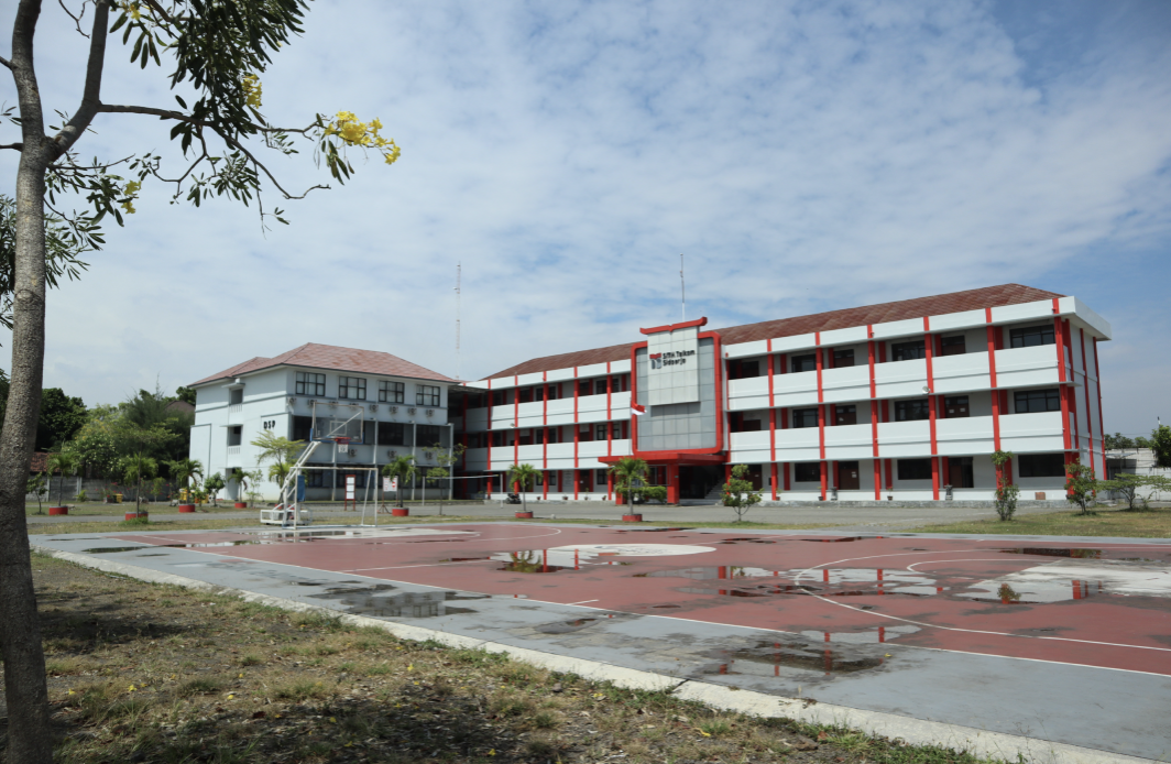 Lapangan Basket SMK Telkom Sidoarjo